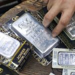 Silver tumbles 30% below $80 after worst-ever sell-off triggered by liquidity wipeout缩略图 Trusted Source Badge