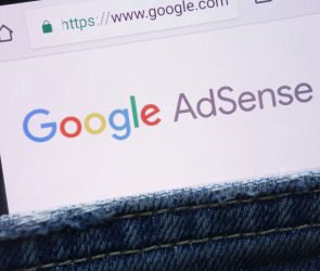 AdSense publishers report sudden revenue plunge — again