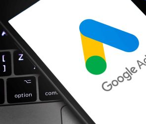 Google Ads adds AI voice-over to Performance Max video ads