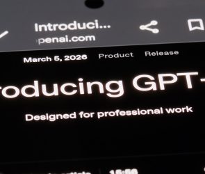 ChatGPT’s Default & Premium Models Search The Web Differently