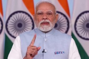 “Today I have come to talk to the women of India,” he said, adding that “All Indian citizens are seeing how Indian women's flight was curbed.”