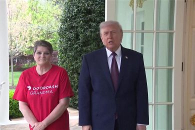 President Donald Trump Orders Mcdonald’s In Oval Office | Tax Cut Talk Goes Viral