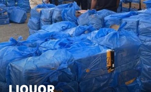 #WATCH Big Crackdown! 555 Boxes Of Liquor Seized In Gujarat