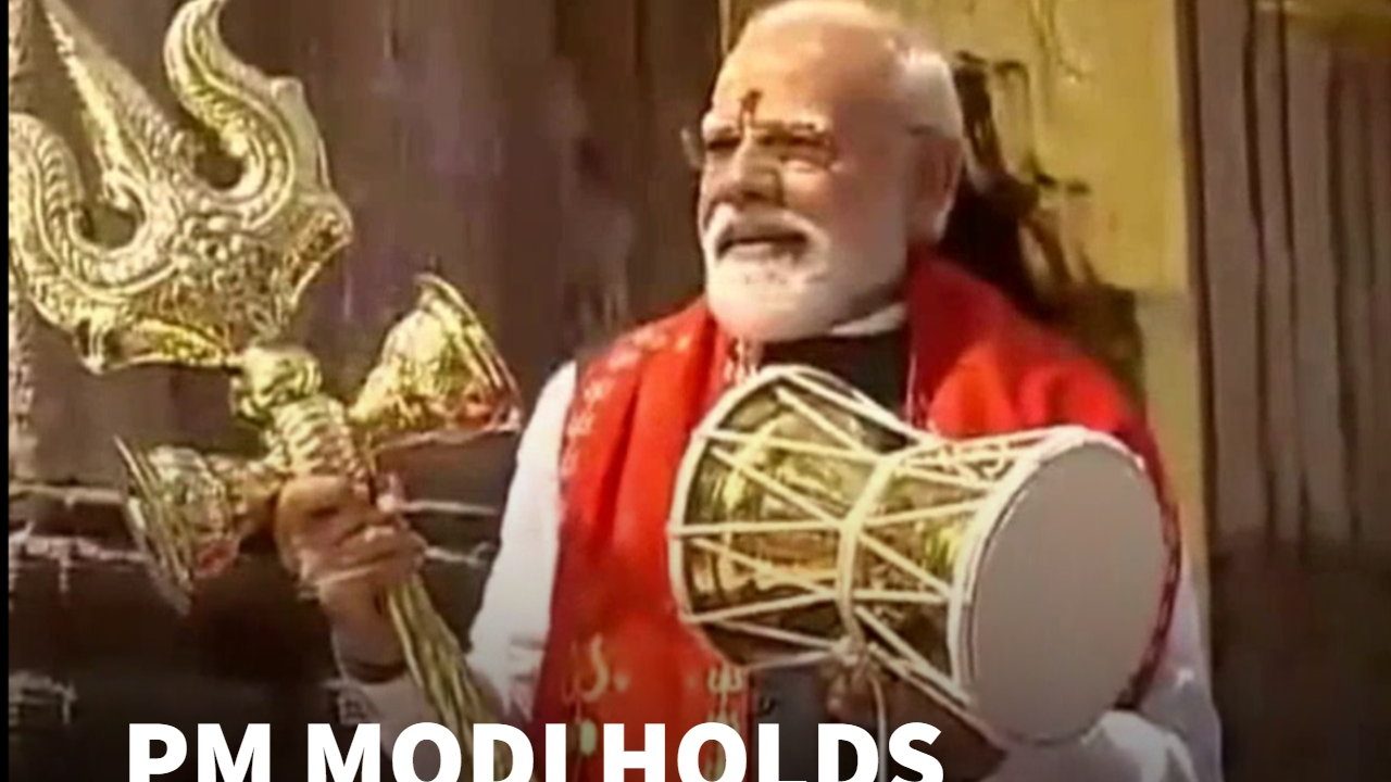 PM Narendra Modi Holds Trishul-Damru At Kashi Vishwanath Temple | Varanasi