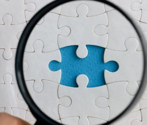 Google Expands AI Search Links Without New Click Data