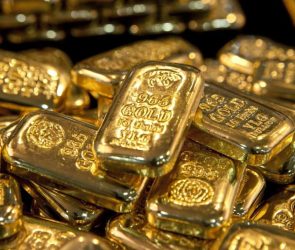 In addition, authorisation holders will now have to submit fortnightly performance reports certified by an independent chartered accountant detailing gold imports and exports undertaken under the scheme.