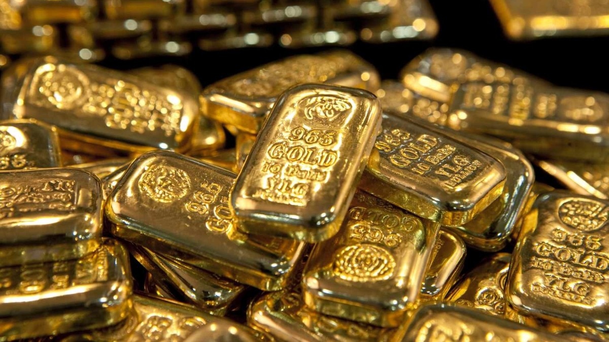 In addition, authorisation holders will now have to submit fortnightly performance reports certified by an independent chartered accountant detailing gold imports and exports undertaken under the scheme.