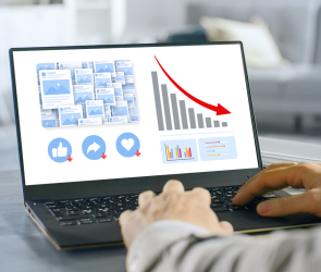 What 2 Content Strategists Say AI Should Never Write For You [Webinar]